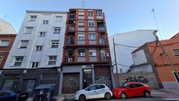 Piso En venta en Delicias, Zaragoza photo 0