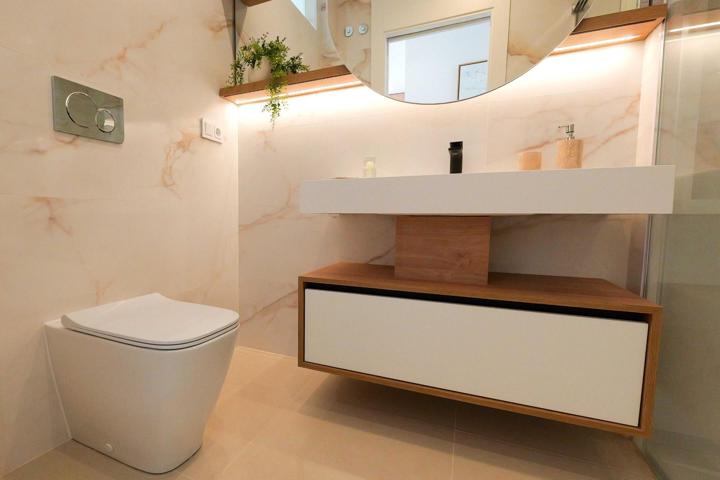 28 Alexandra Penthouse photo 0