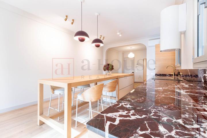 PISO A REFORMAR EN LES CORTS photo 0