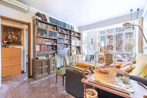 PISO PARA REFORMAR CON MUCHAS POSIBILIDADES EN ''LA NOVA ESQUERRA DE L' EIXAMPLE'' photo 0