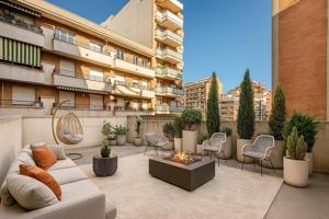 CASA-TERRENO EN SANTS photo 0