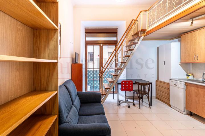 VENTA EXCLUSIVA DE PISO EN BARRIO DE CHUECA photo 0