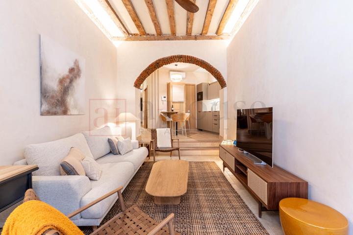 PLANTA BAJA REFORMADA CON PATIO PARA ENTRAR A VIVIR EN MALSAÑA photo 0