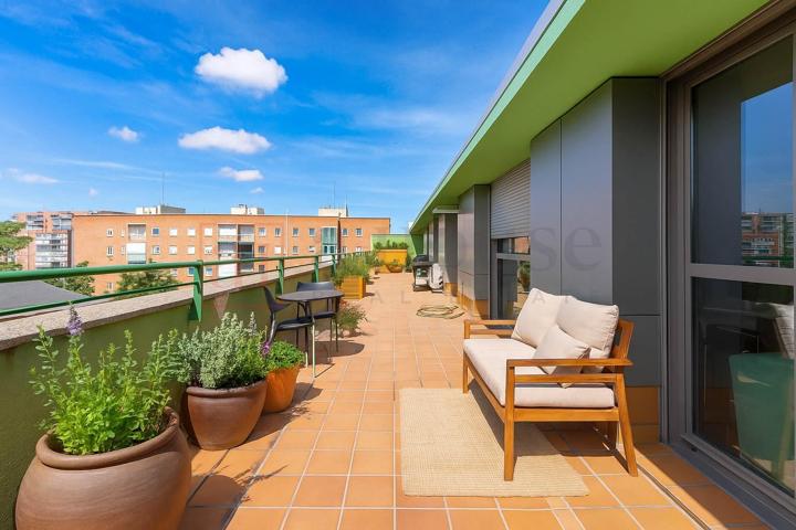 ÁTICO CON EXCELENTE UBICACIÓN Y GRAN TERRAZA EN ZONA LAS VENTAS photo 0