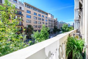 PISO REFORMADO PARA ENTRAR A VIVIR EN L'EIXAMPLE photo 0