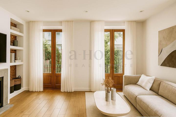 PISO EXTERIOR DE ALTO STANDING CON DOS BALCONES REFORMADO EN MALASAÑA photo 0