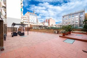 PISO REFORMADO CON GRAN TERRAZA Y VISTAS A LA SAGRADA FAMILIA photo 0