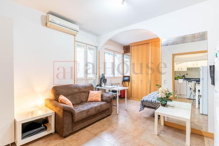 PISO PARA ENTRAR A VIVIR EN VENTA EN GOYA photo 0