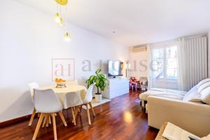 PISO PARA ENTRAR A VIVIR EN CALLE PEATONAL EN EL CAMP D'EN GRASSOT photo 0