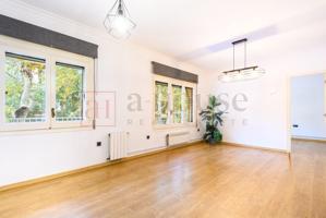 PISO PARA ENTRAR A VIVIR EN LA NOVA ESQUERRA DE L'EIXAMPLE photo 0