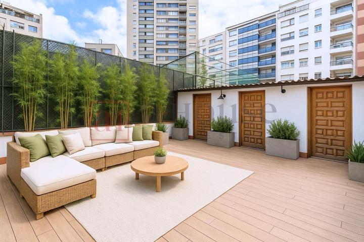 PISO REFORMADO CON TERRAZA EN CALLE CONSELL DE CENT photo 0