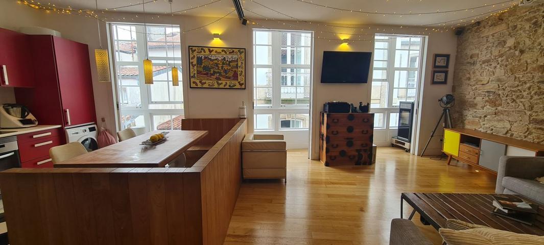 Piso En venta en Ru Xelmirez, Casco Histórico, Santiago De Compostela photo 0