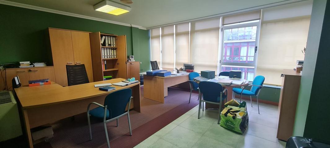 Casa En venta en Calle Das Galeras, Campus Sur - Santa Marta, Santiago De Compostela photo 0