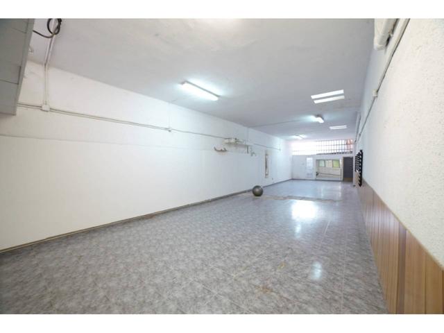Local en venta en Cornella photo 0