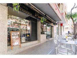 Venta de local y negocio en avenida d'Antoni Gaudí photo 0