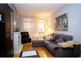 PISO EN VENTA CON BALCON Y PARKING EN VILA DE GRACIA photo 0