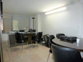 Local comercial en venta en Almeda photo 0