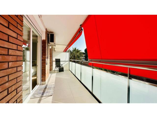 PISO CON BALCON AMPLIO EN VENTA EN CASTELLDEFELS photo 0