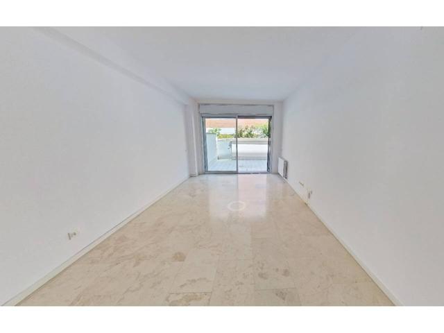 PISO EN VENTA CON TERRAZA Y PISCINA COMUNITARIA EN VILADECANS photo 0