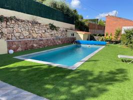 CHALET EN VENTA CON PISCINA EN CORBERA DE LLOBREGAT photo 0