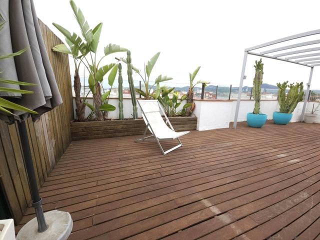 PISO EN VENTA CON TERRAZA Y VISTAS A LA MONTAÑA - SANT JOAN DESPI CENTRO photo 0