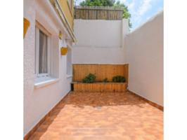 PISO EN VENTA EN GRACIA CON PATIO photo 0