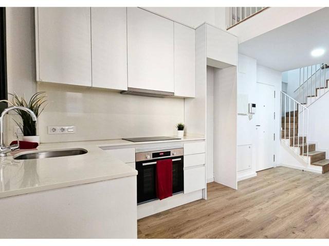 Hermoso dúplex en planta baja en Barcelona, zona La Prosperitat! photo 0