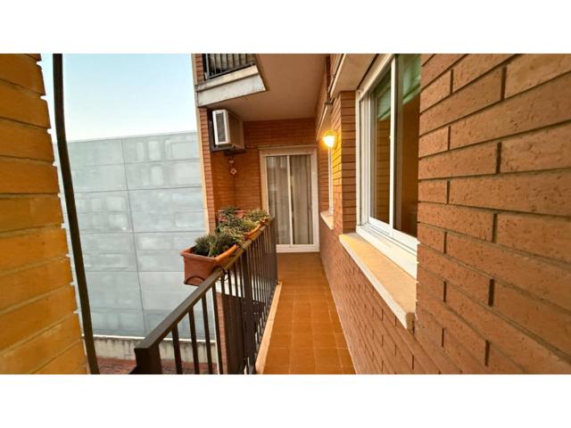 Piso en venta con Balcón en Cornellà de Llobregat. photo 0