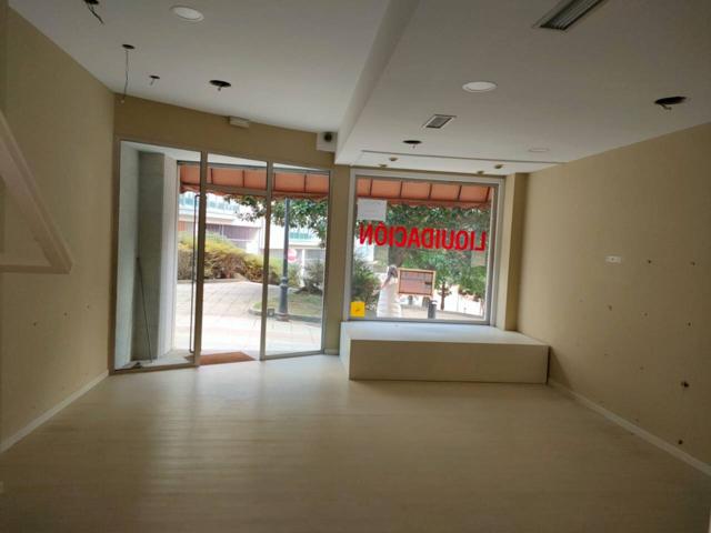 Se vende local comercial en Plaza Manuel Murguia. photo 0