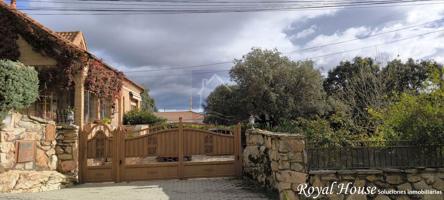 Casa En venta en Calle Pizarro, 4, Las Zorreras - Monte Encinar, El Escorial photo 0