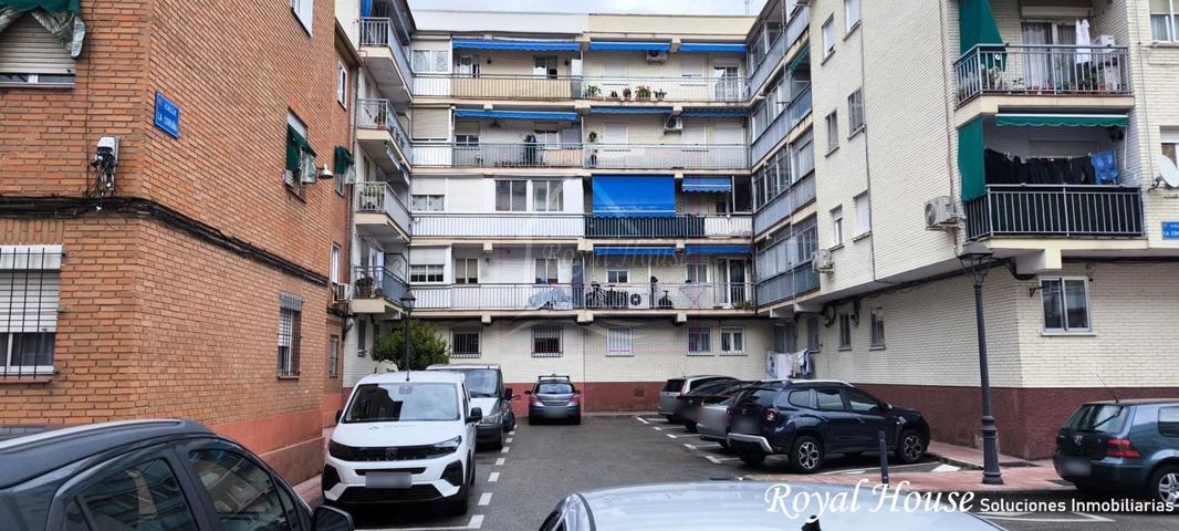 Piso En venta en Calle La Coruña, Centro, Móstoles photo 0