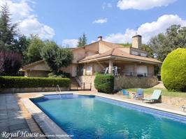 Casa En venta en Cl Enebros, Alpedrete photo 0