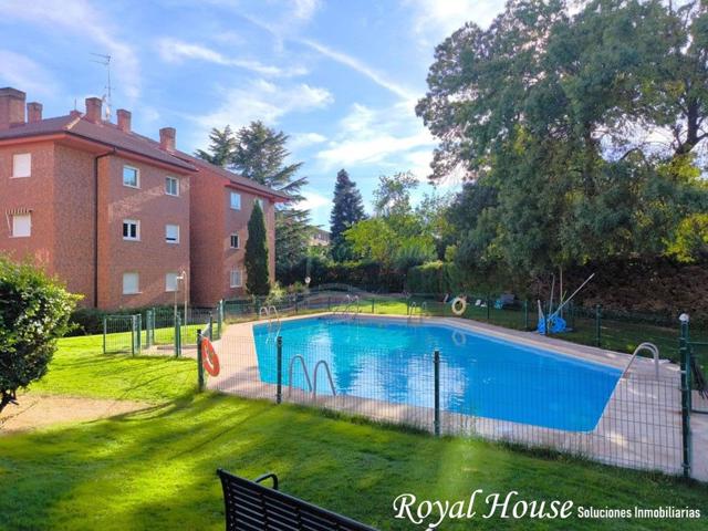 Piso En venta en Calle Estación, Navalquejigo - Los Arroyos, El Escorial photo 0