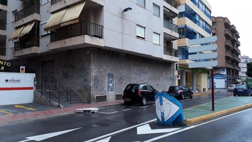 Local Comercial en esquina, Zona Centro, Playa de Levante photo 0