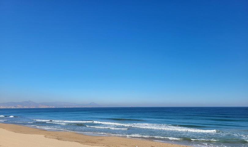 Primera Linea con vistas al mar y bahía de Alicante. photo 0