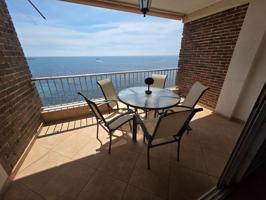 ¡APARTAMENTO FRENTE AL MAR EN TORREVIEJA! photo 0
