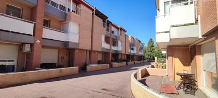 ¡OPORTUNIDAD! Precioso adosado en urbanización con piscina en San Juan de Mozarrifar (Zaragoza) photo 0