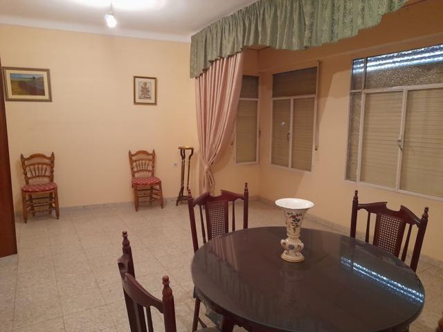 Unifamiliar Pareada En venta en Avenida Constitucion, Torredelcampo photo 0