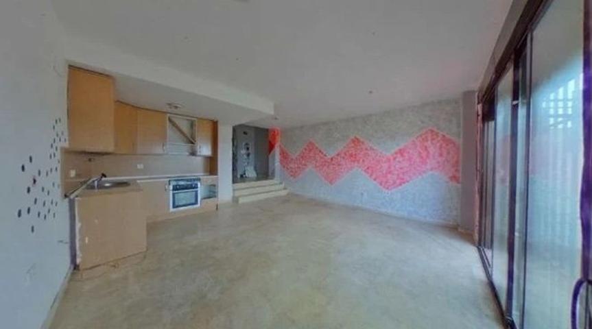Piso En venta en Cogollos Vega photo 0