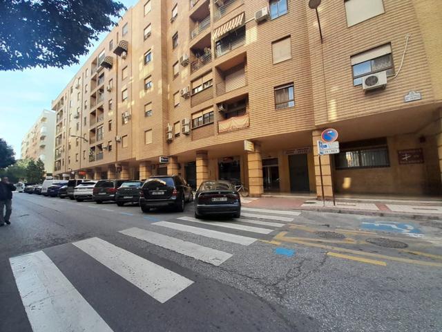 Piso En venta en Cl Marques De Mondejar, Figares, Granada photo 0