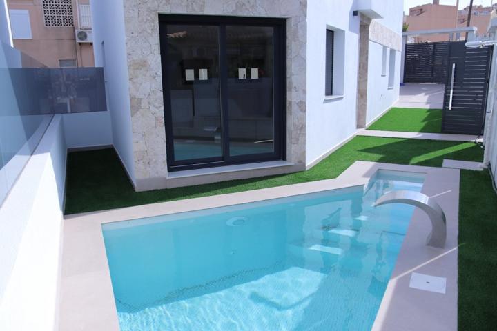 EXCLUSIVA VILLA CON MAGNIFICAS VISTAS AL MAR EN LA MATA(TORREVIEJA) photo 0