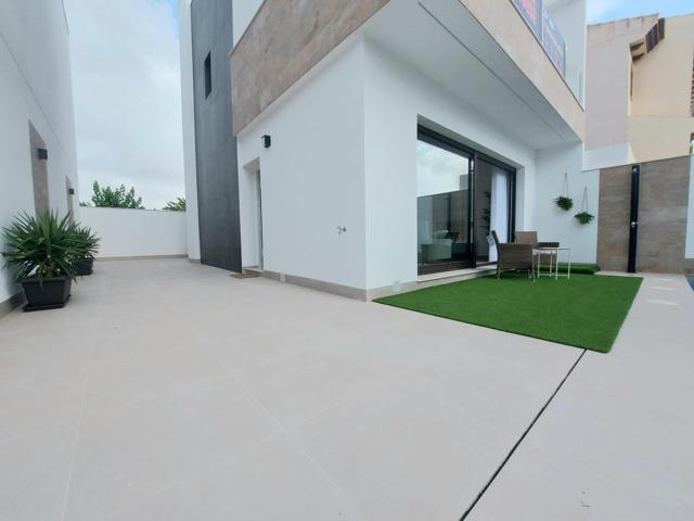 VILLAS DE NUEVA CONSTRUCCIÓN EN SAN PEDRO DEL PINATAR photo 0