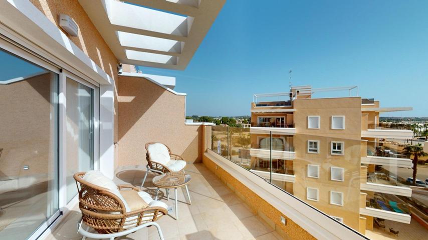 Ático de 3 dormitorios con solarium privado en Guardamar del Segura. photo 0