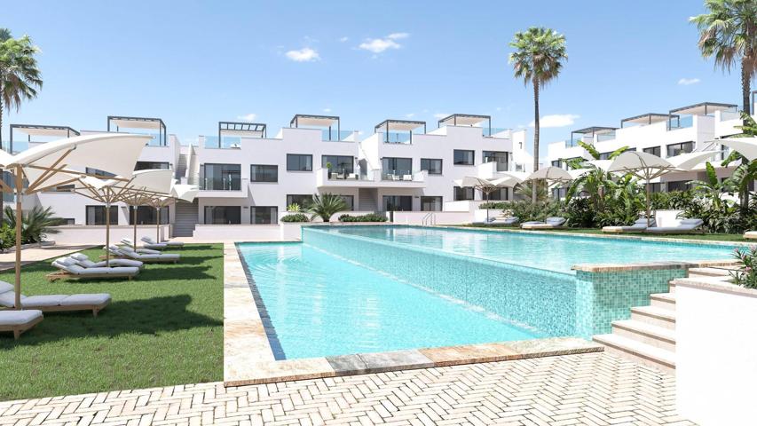 BUNGALOW DE PLANTA BAJA CON FANTÁSTICAS VISTAS A LA LAGUNA ROSA EN LOS BALCONES(TORREVIEJA) photo 0