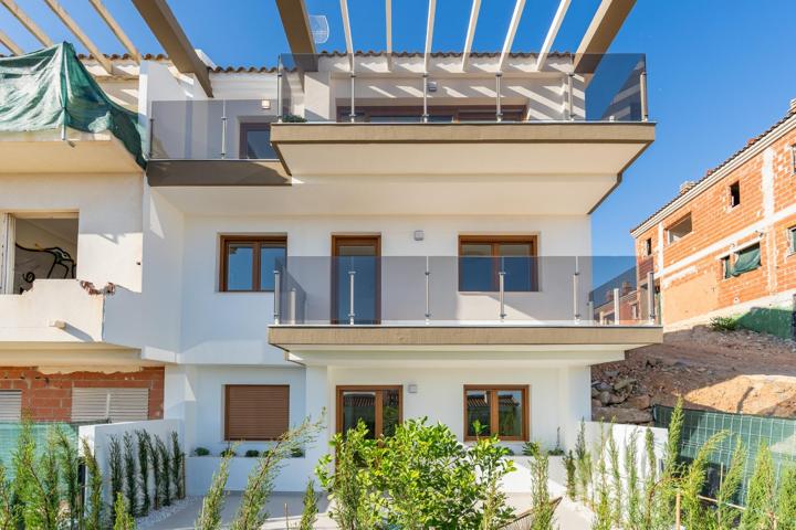 VILLA PAREADA DE 4 DORM. DE NUEVA CONSTRUCCIÓN EN LA NUCIA photo 0