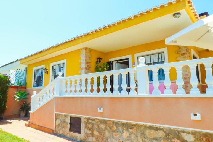 CHALET EN UNA SOLA PLANTA CON PISCINA PRIVADA EN LOS BALCONES photo 0