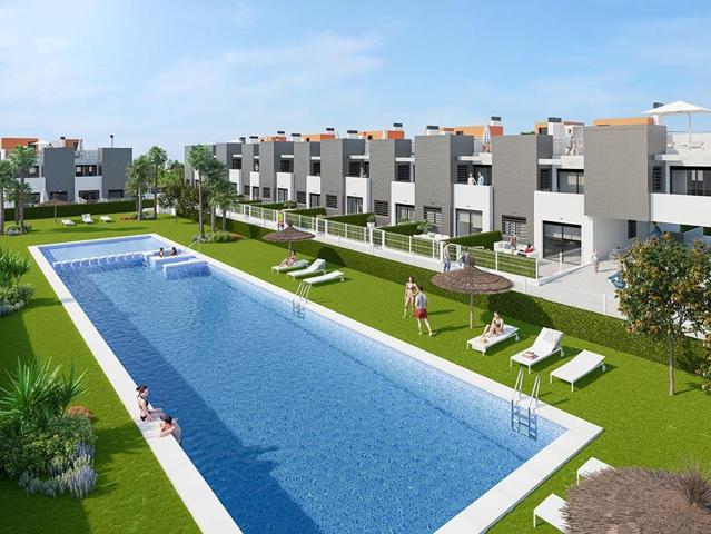 Apartamento de planta baja a la venta a poca distancia del mar en Torrevieja photo 0