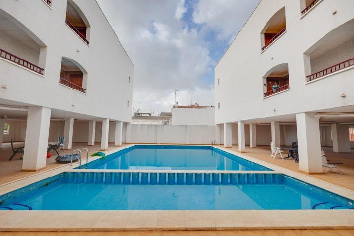 Apartamento totalmente reformado de 2 dormitorios en venta en San Fulgencio (Alicante) photo 0