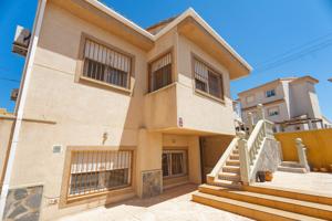 Unifamiliar En venta en Costa Blanca Sur, Ciudad Quesada photo 0