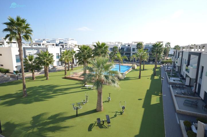 Ático Exclusivo en El Raso, Guardamar – con Solárium Privado y Zonas Comunes de Primer Nivel photo 0